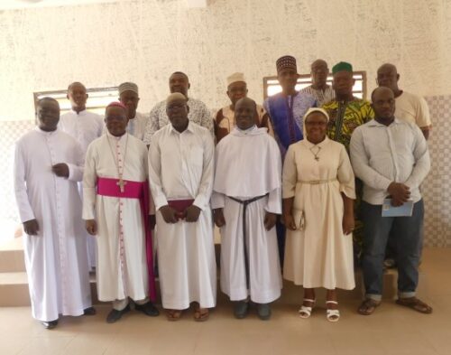 Visite de Mgr Célestin-Marie GAOUA à quelques leaders religieux musulmans de Tchaoudjo