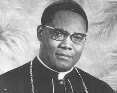 Togo : Il y a 10 ans Mgr Robert-Casimir Dosseh-Anyron a rejoint la maison du Père.
